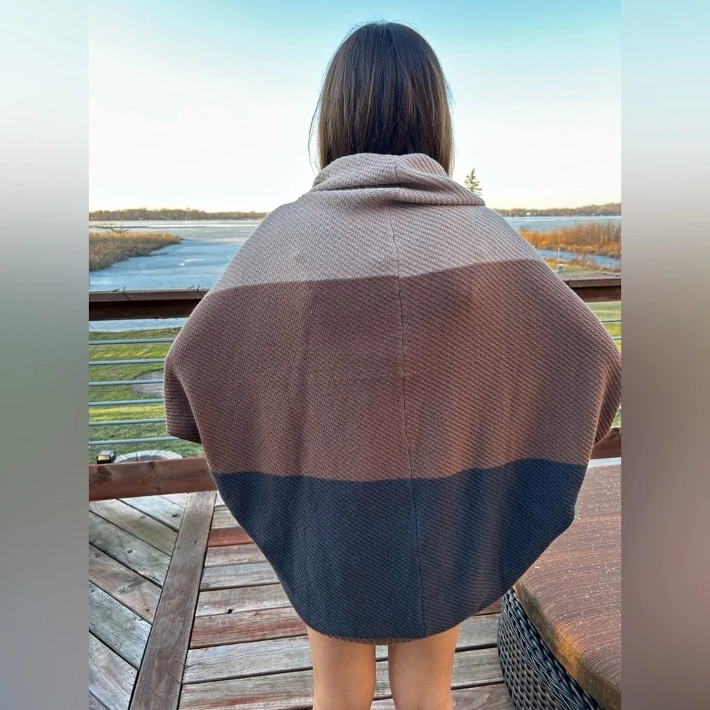 Sand/blue/brown Colorblock Dolman Sleeve Cocoon Cardigan one size shall